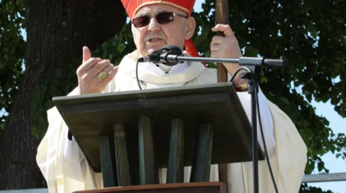 Z návštěvy kardinála Miloslava Vlka v Lažišti