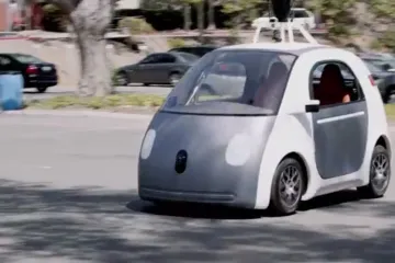 Auto bez řidiče - to není sci-fi, ale nové vozítko od Googlu