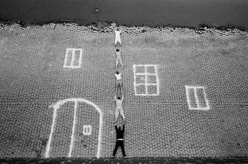 On-line si lze přehrát dokumenty, které předhodí Lvům