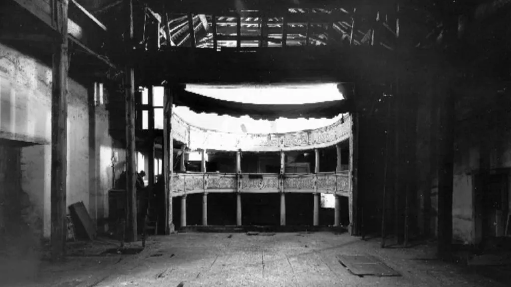 Barokní zámecké divadlo ve Valticích