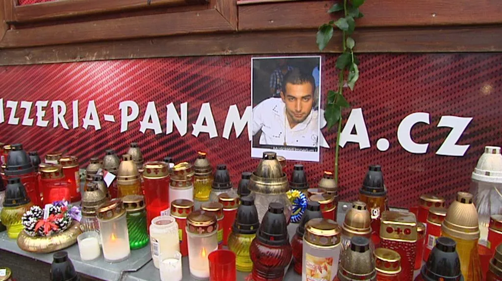 Pietní místo v Žatci za zemřelého šestadvacetiletého Roma