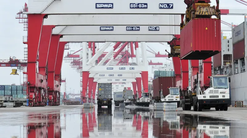 Přístaviště v městské prefektuře Jing-kchou v čínské provincii Liao-ning na severovýchodě země.