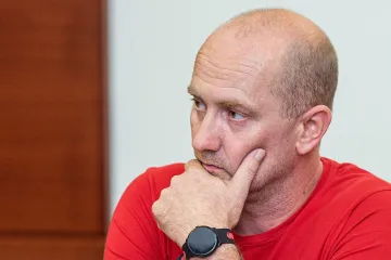 Muž má zaplatit 157 milionů za to, že způsobil požár Severochemy v Liberci