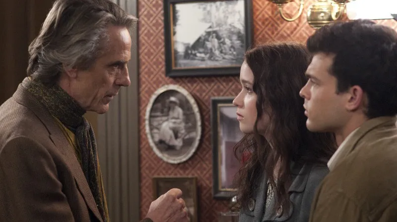 Nádherné bytosti / Jeremy Irons, Alice Englertová, Alden Ehrenreich