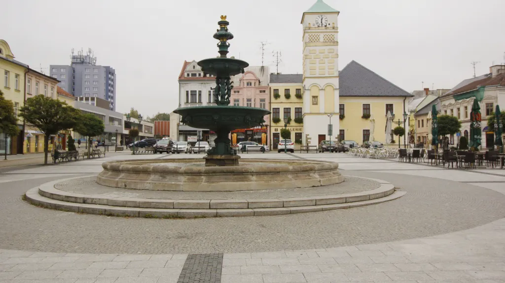 V okolí Masarykova náměsí probíhají stavební práce.