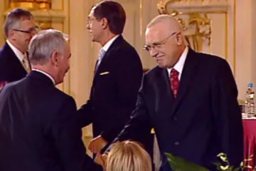 Na přímou volbu prezidenta můžou Češi zapomenout