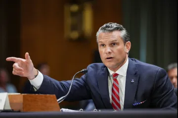 Válka s Íránem zatím USA stála přes 37 miliard dolarů, oznámil Hegseth