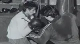 Archivní záběry z boxerské dráhy Stanislava Tišera