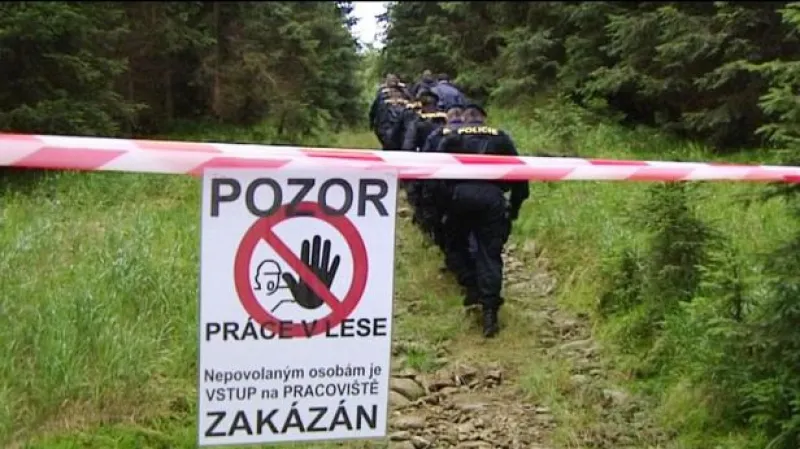 Aktivisté žádají odchod šéfa zásahu na Šumavě