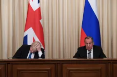Johnson versus Lavrov. Do Ruska přijel po pěti letech britský ministr zahraničí, krize vztahů trvá