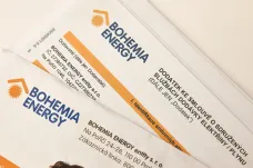 Na vyúčtování a přeplatky stále čeká část bývalých klientů Bohemia Energy, majitel firmy dál podniká