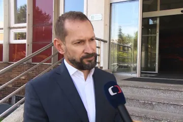 Diamo začne rozdávat výpovědi v pondělí. Propuštěných bude méně, než se plánovalo, řekl ředitel