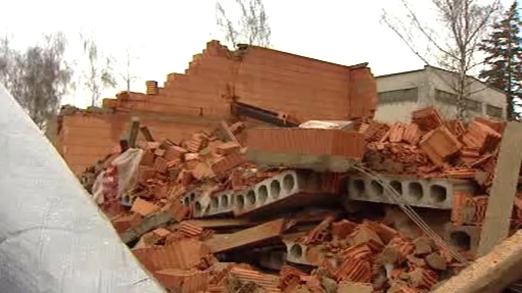 Zřícený dům v Říčanech