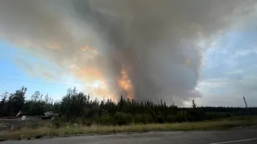 Kanadu sužují lesní požáry