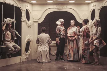 Počátky barokního divadla v Čechách dostaly podobu disco-operního muzikálu