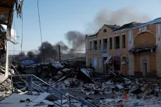 Ruská armáda podle Ukrajiny během příměří zabila v Bachmutu dva seniory