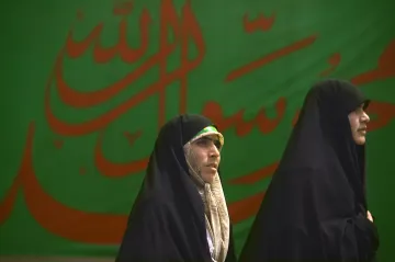 Tři klíčové grafiky o demografii Íránu ukazují mladou, ale rozdělenou zemi