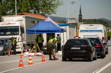 Od 26. května se zmírní režim na hranicích, od 8. června by nemusel být povinný negativní test