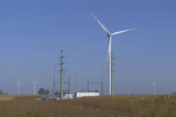 Polsko svěřilo vybudování první jaderné elektrárny Westinghousu. Na vzestupu jsou i větrné zdroje
