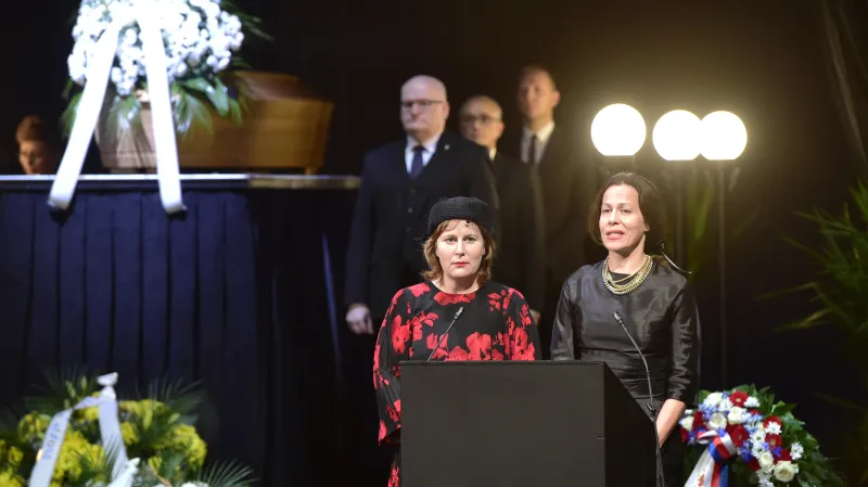 Poslední rozloučení s Janem Třískou v Národním divadle