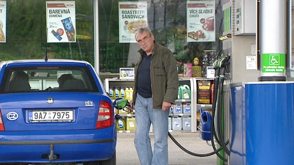 Na čerpací stanici