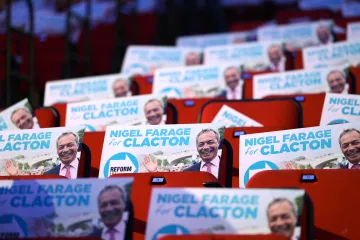 Farage, SNP či liberálové chtějí nahlodat váhavé britské voliče