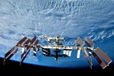 SpaceX zničí ISS, dostane na to 20 miliard korun