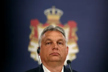Stadiony, školy, továrny. Maďarsko financuje výstavbu v rumunském Sedmihradsku