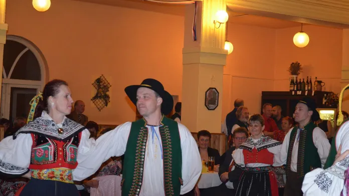 Ples baráčníků v Nové Vsi u Bakova