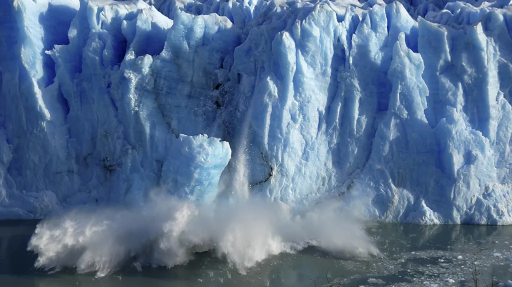 Úlomek argentinského ledovce Perito Moreno