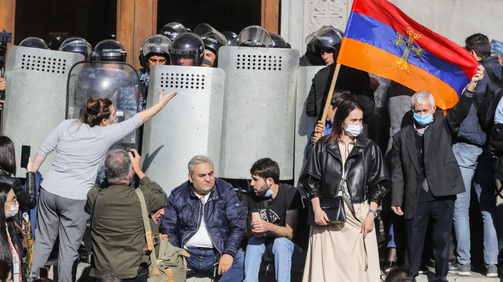 V Jerevanu propukly demonstrace