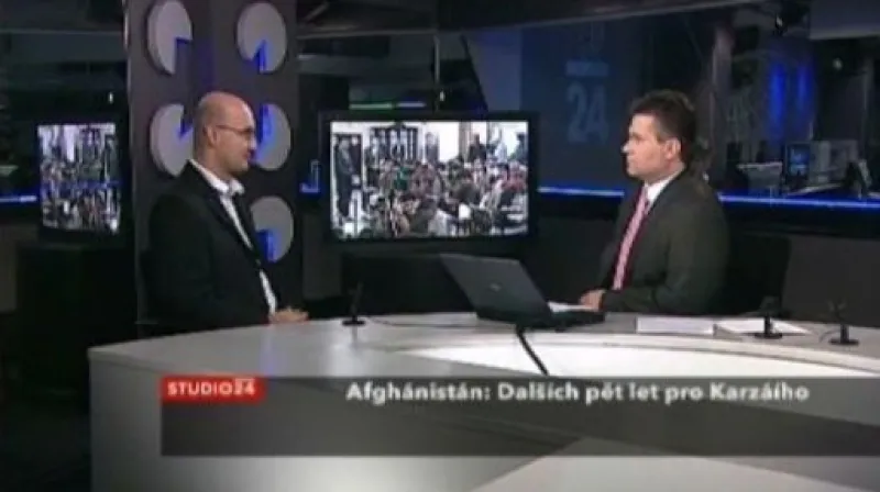 Studio ČT24 - Karzáí podruhé prezidentem