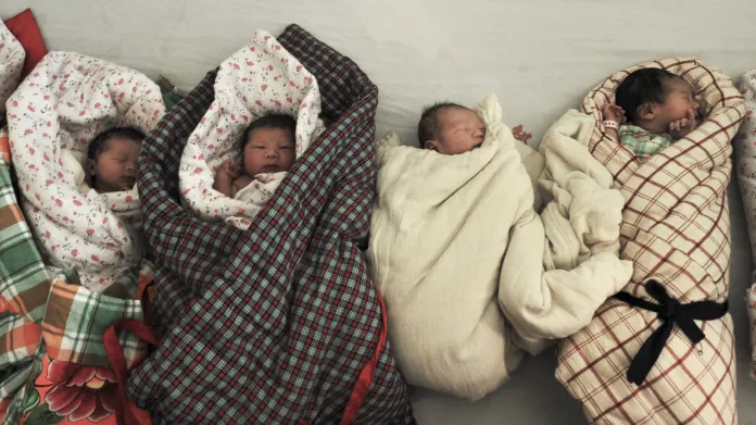 Novorozenci v Číně