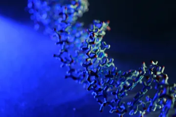 Vědci ze Stanfordu popsali nový kryptický způsob, jak bakterie tvoří DNA