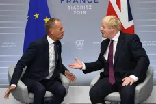 Johnson věří v brexit s dohodou. Nálada v Evropě se mění, řekl po jednání s Tuskem na summitu G7