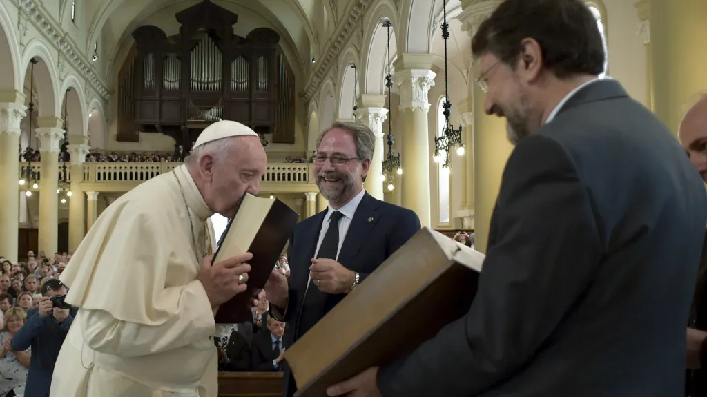 František při návštěvě kostela valdenské církve