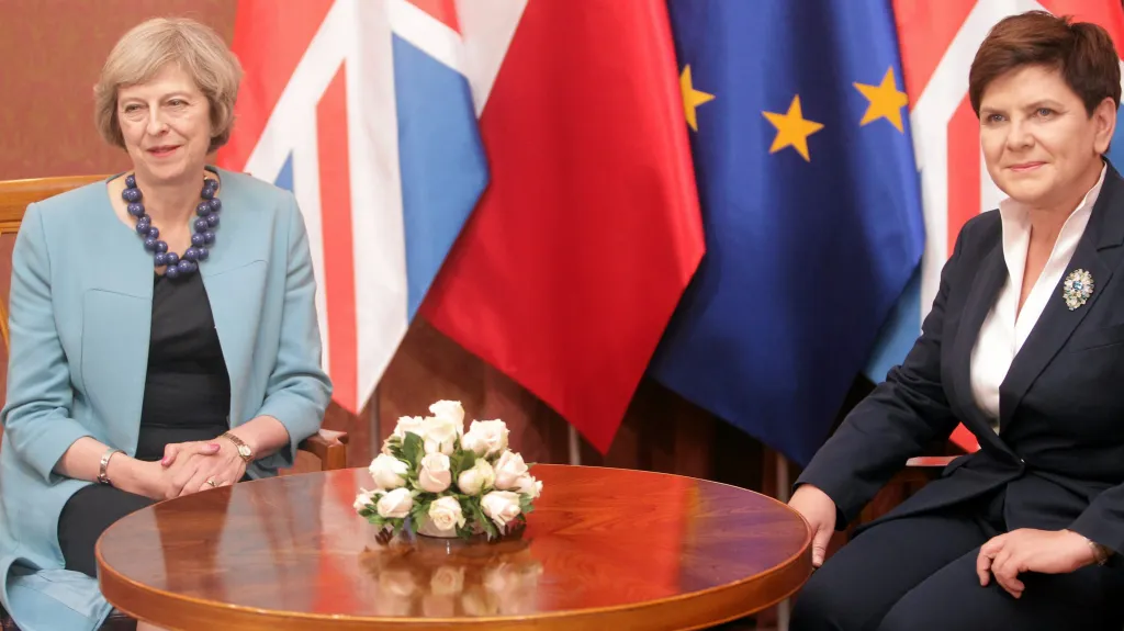 Theresa Mayová s Beátou Szydlovou