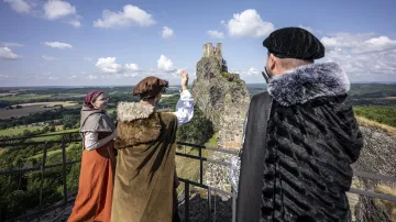 Na Troskách se sešli fanoušci Kingdom Come