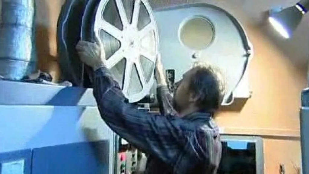 Promítací zařízení