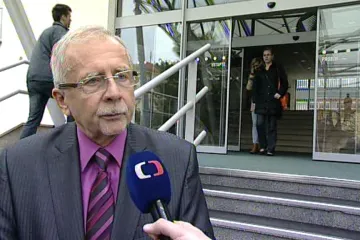 Křečkova cesta do gubernie: nechci, aby musel ombudsman čekat před dvěřmi