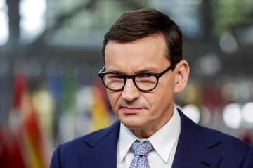 Polský premiér Morawiecki se rozhodl zahájit proces odvolání velvyslance v Česku kvůli Turówu