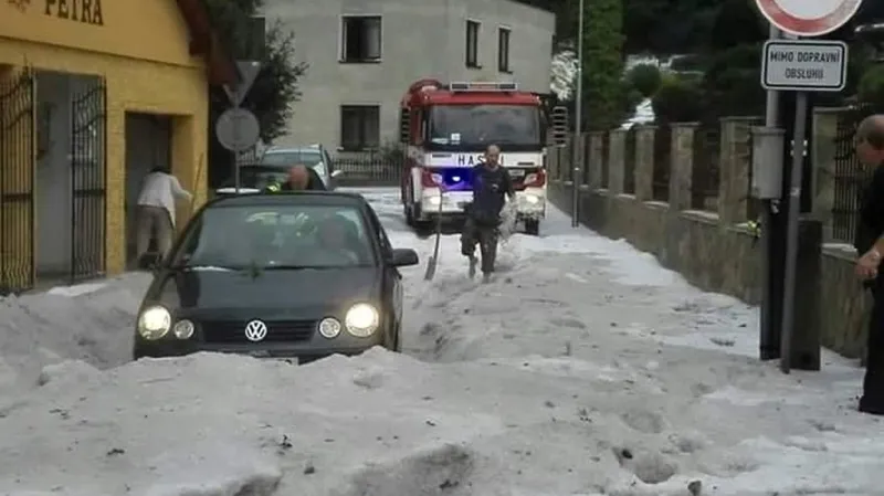 Krupobití v Hořovicích a okolí