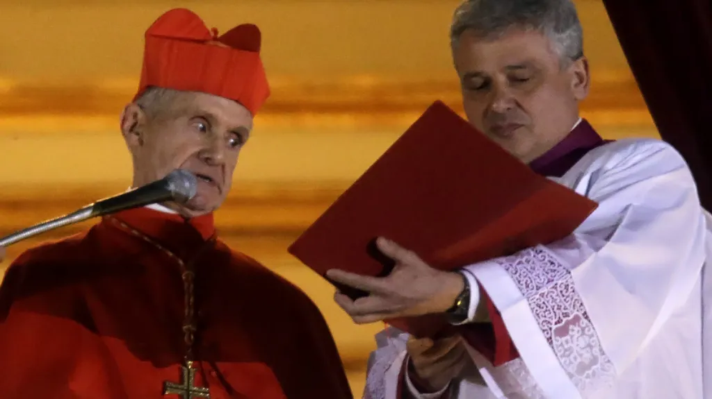 Jean-Louis Tauran oznamuje zvolení papeže Františka