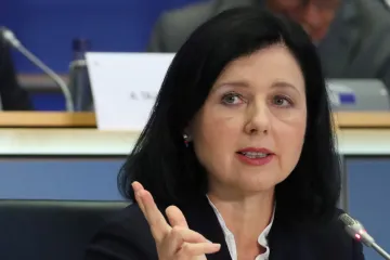 „Není to reforma, ale zničení,“ hodnotí Jourová změny v polské justici. Obává se, že budou nezvratné
