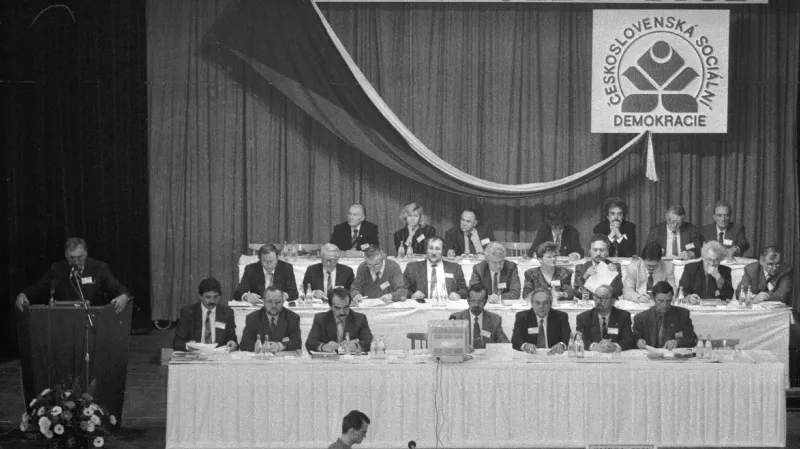 Královéhradecký sjezd ČSSD v únoru 1993