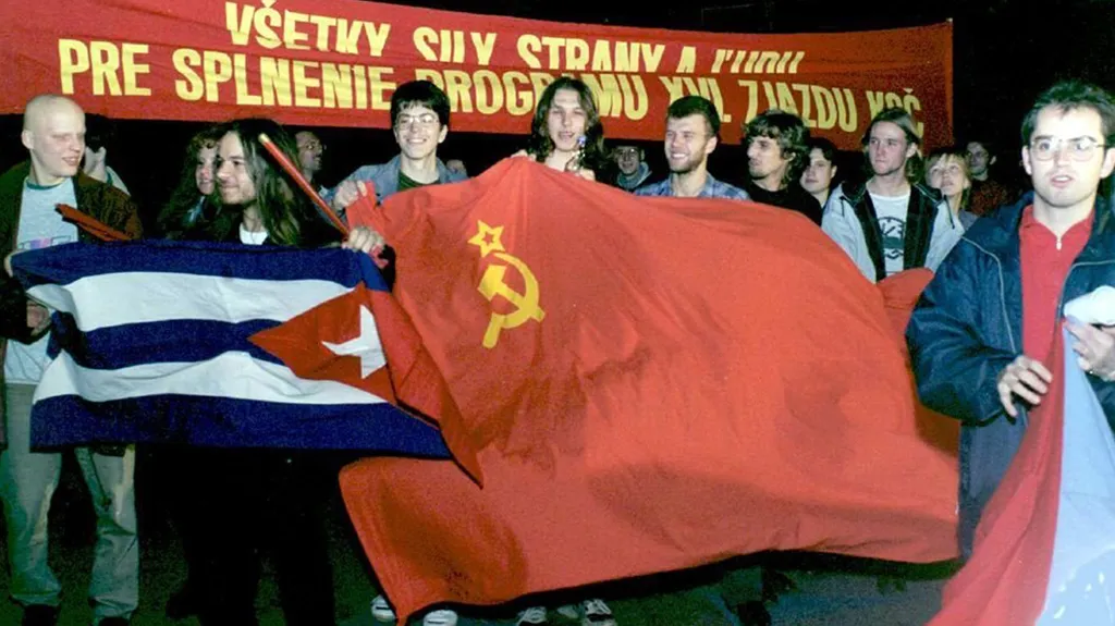 Časy komunistické vlády si připomněli v Bratislavě v roce 1997