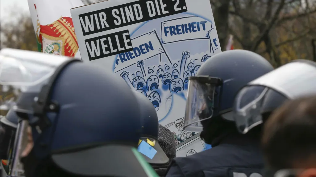 Demonstrace proti protikoronavirovým opatřením
