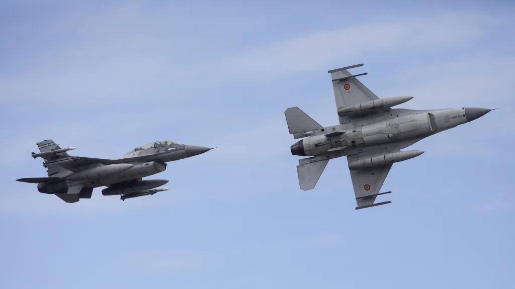 Rumunské stíhačky F-16, ilustrační snímek