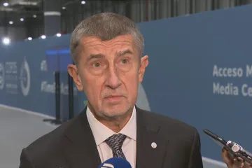 „Nechápu, jak si může Evropská komise dovolit vykládat české zákony,“ říká Babiš 