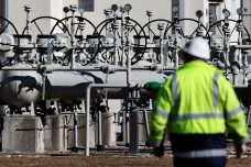 Gazprom zdůvodnil omezení dodávek plynu do Evropy vyšší mocí. Zasáhlo to německé firmy Uniper a RWE